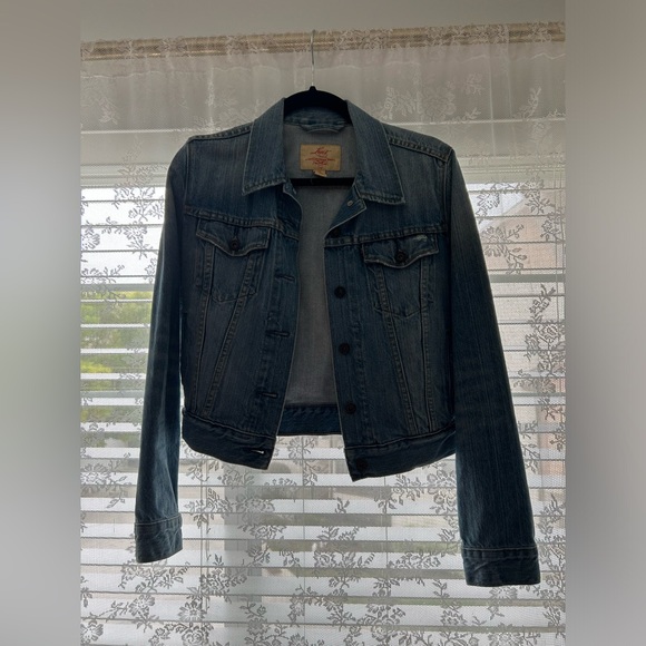 Levi’s 100% Cotton Vintage Fit Denim Trucker Jacket - Picture 5 of 9